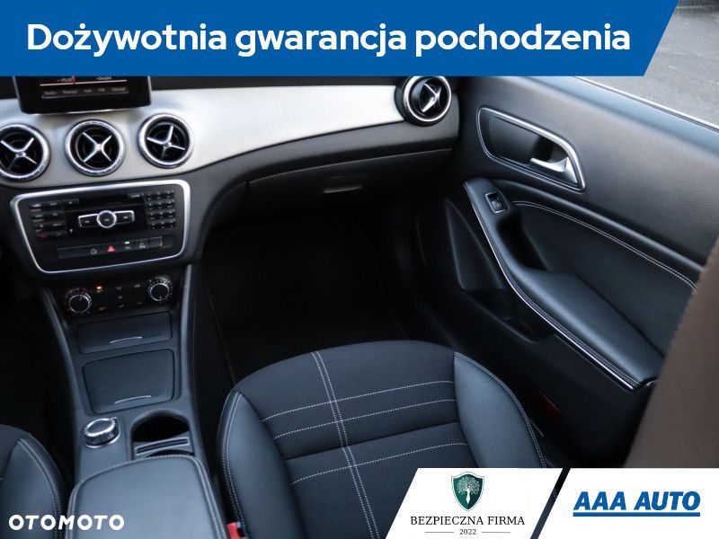 Mercedes-Benz CLA - 9