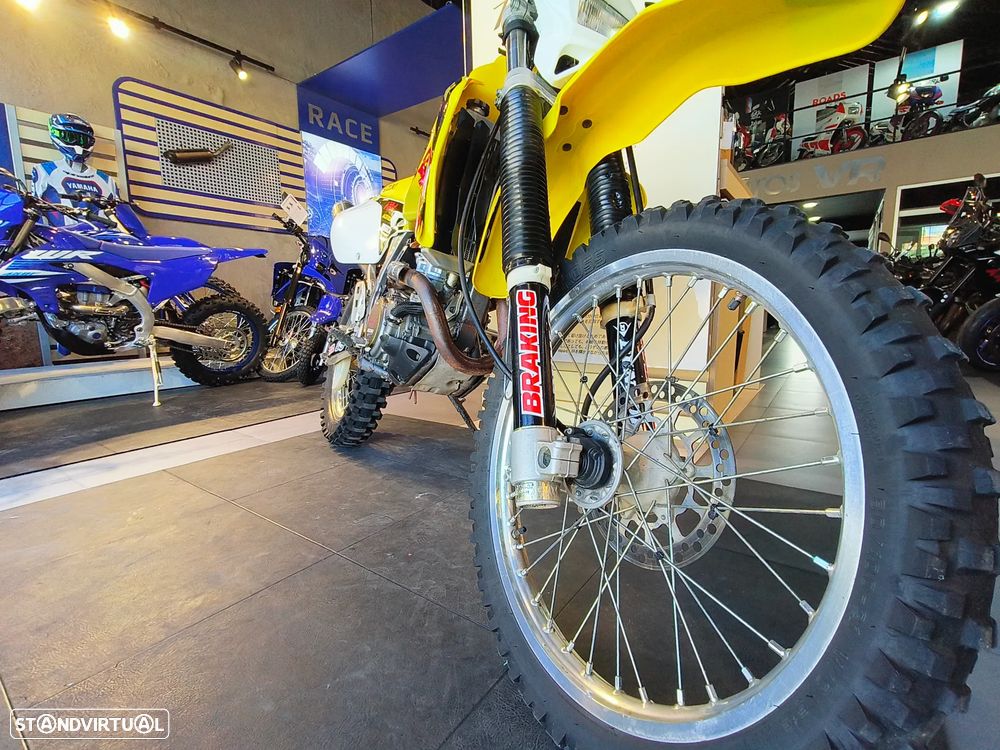 Suzuki DR Z - 3