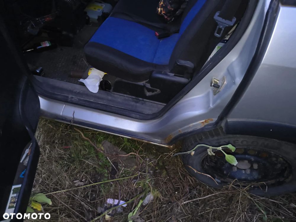 Opel Zafira 1.8 16V - 9