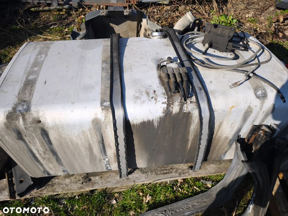 Zbiornik paliwa 600l ,smok,łapy - 1
