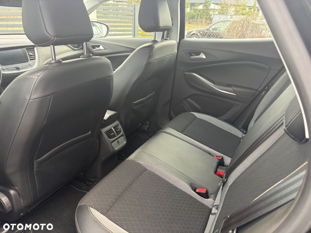 Opel Grandland X 1.2 Start/Stop Business Edition - 13