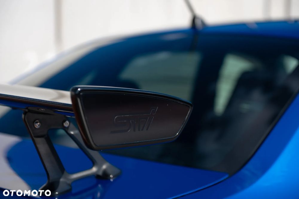 Subaru Impreza STI - 18