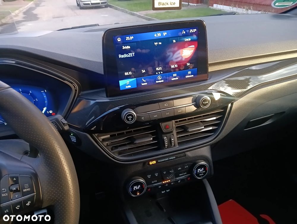 Ford Kuga 2.0 EcoBlue Hybrid ST-LINE X - 10