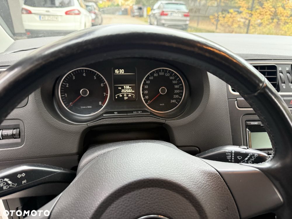 Volkswagen Polo - 6