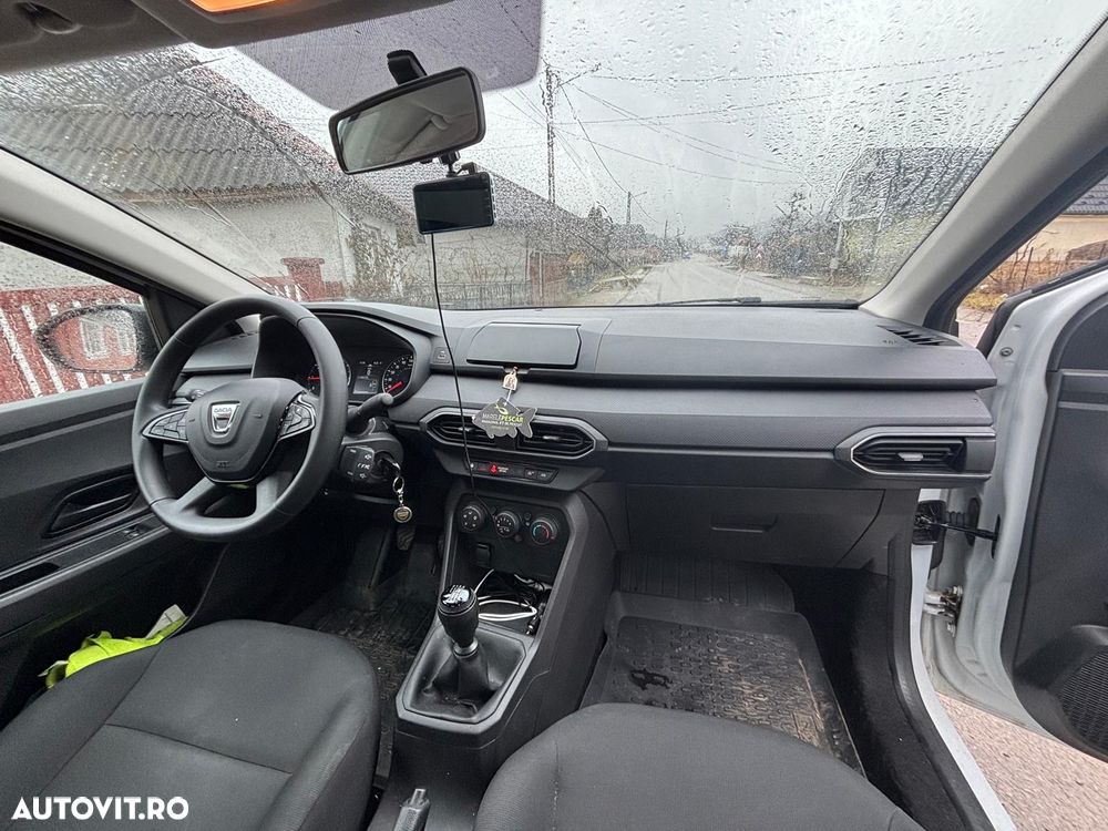 Dacia Logan TCe 90 MT5 Comfort - 4