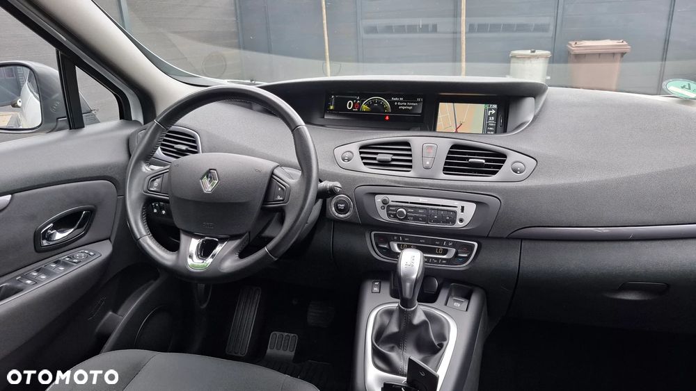 Renault Grand Scenic dCi 110 EDC LIMITED - 18