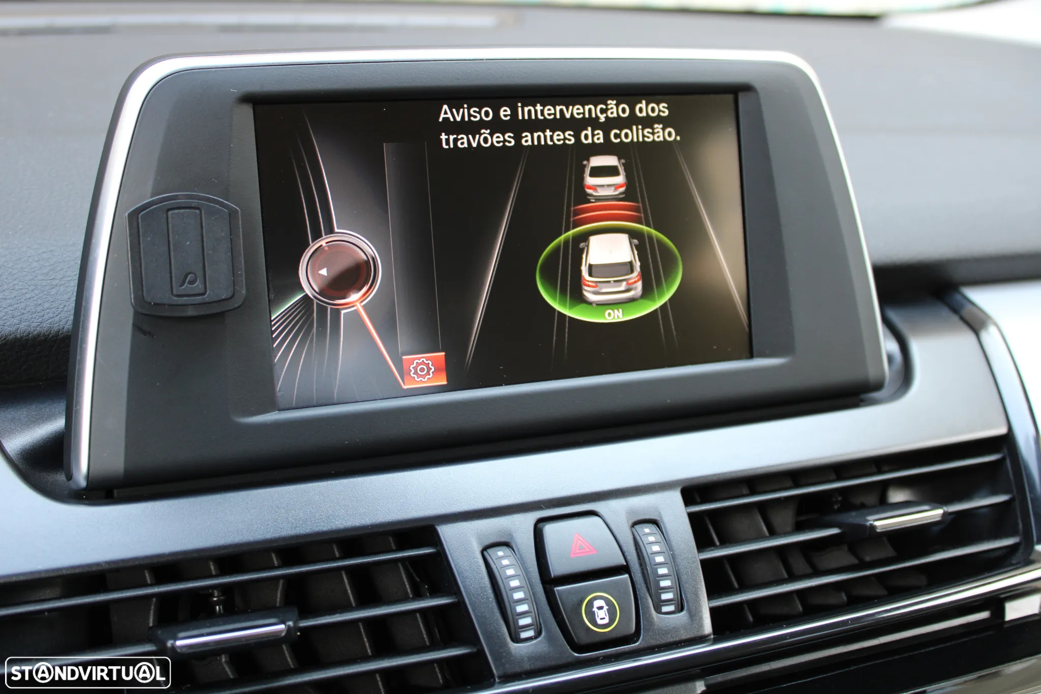 BMW 218 Active Tourer d Advantage Auto - 33