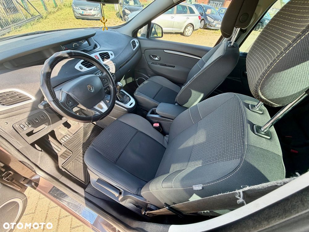 Renault Grand Scenic - 6