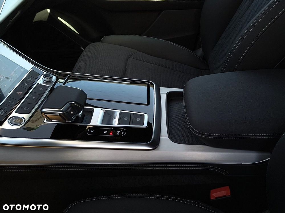 Audi Q8 - 34