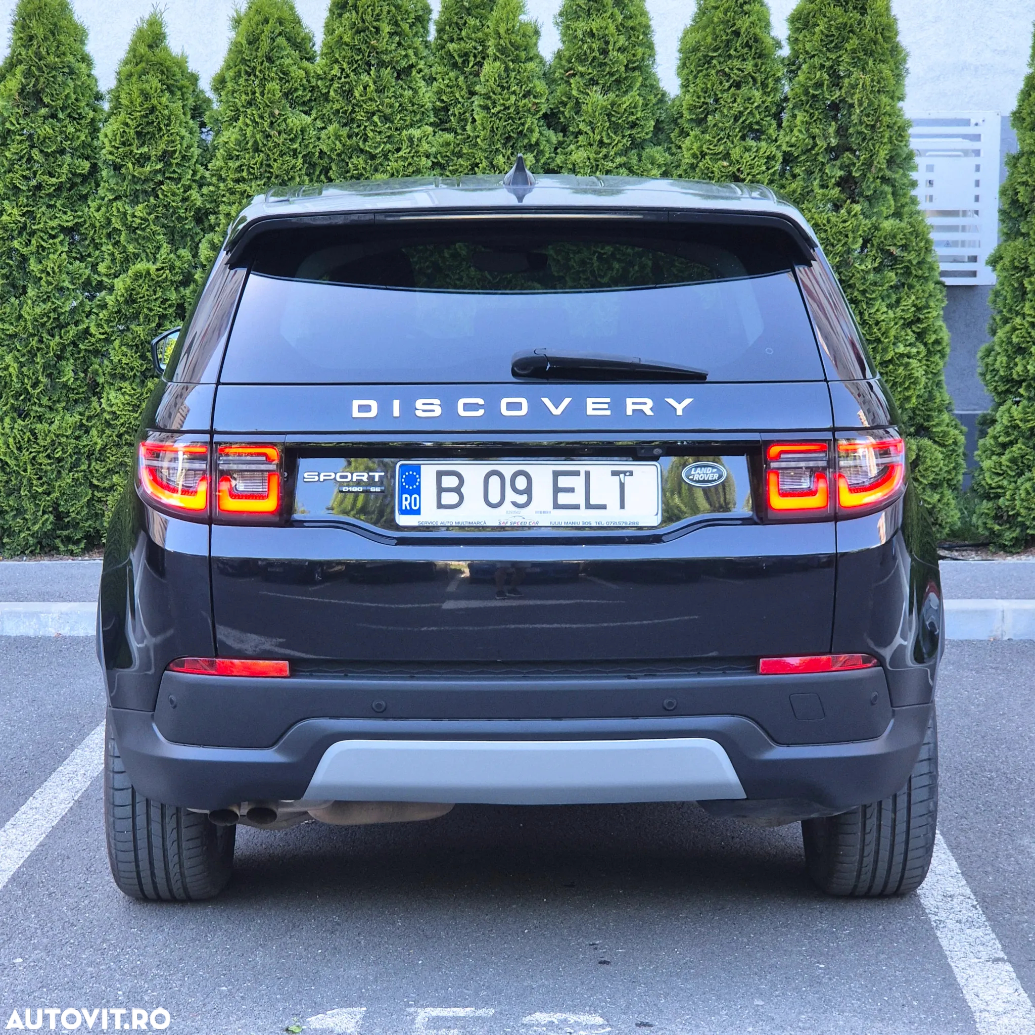 Land Rover Discovery Sport 2.0 D180 R-Dynamic MHEV - 6