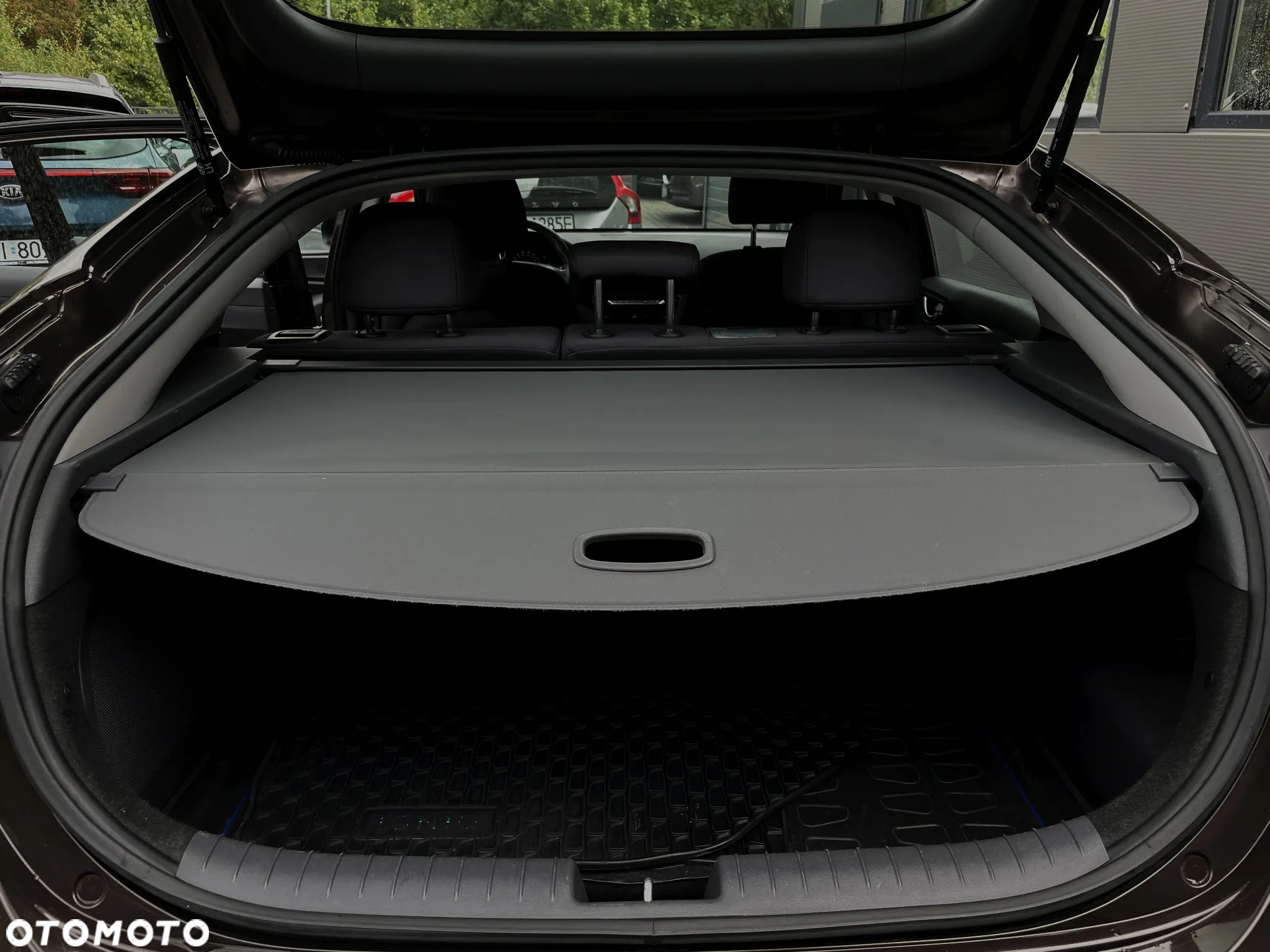 Hyundai IONIQ Hybrid 1.6 GDI Premium - 39