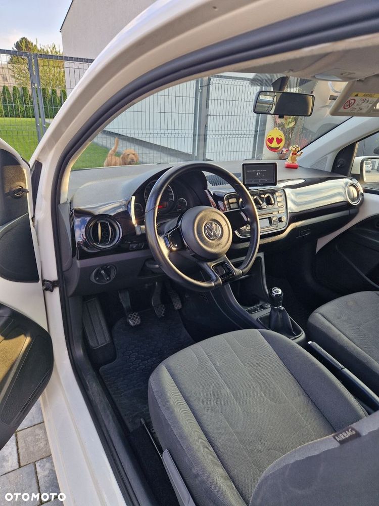 Volkswagen up! - 13