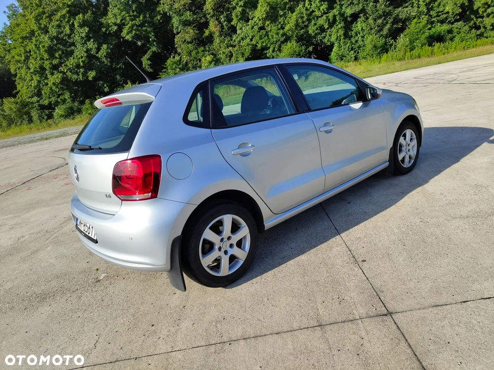 Volkswagen Polo 1.4 16V Trendline - 5