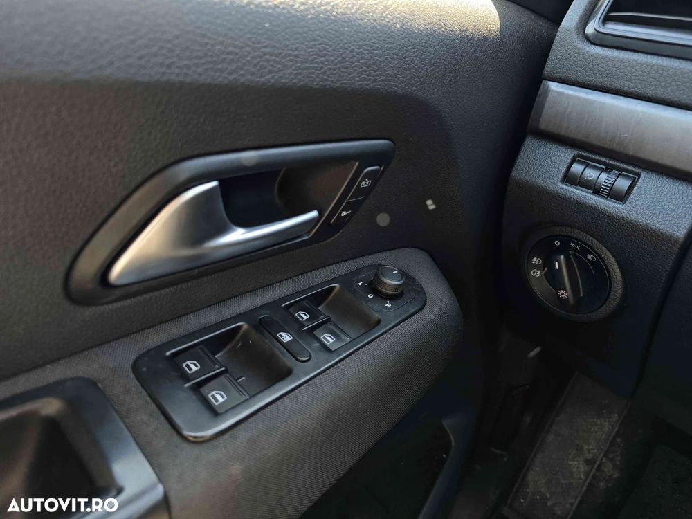 Volkswagen Amarok - 14