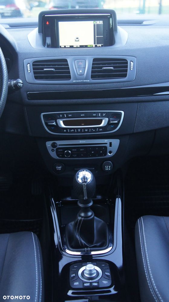 Renault Megane TCe 130 Bose Edition - 28