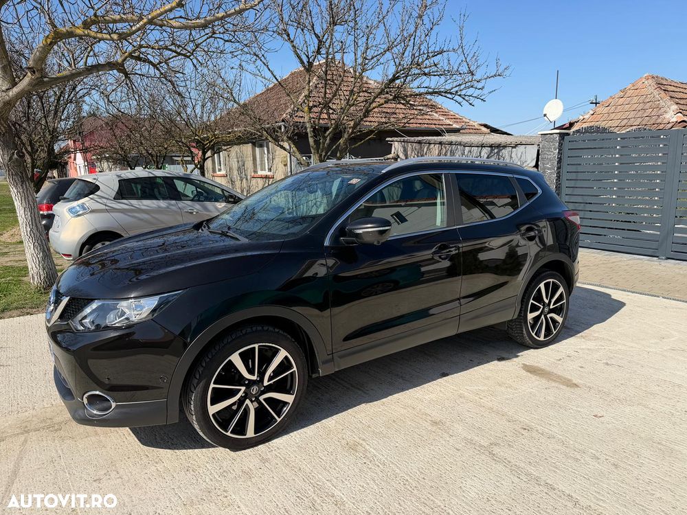 Nissan Qashqai 1.6 DCI Xtronic TEKNA - 1