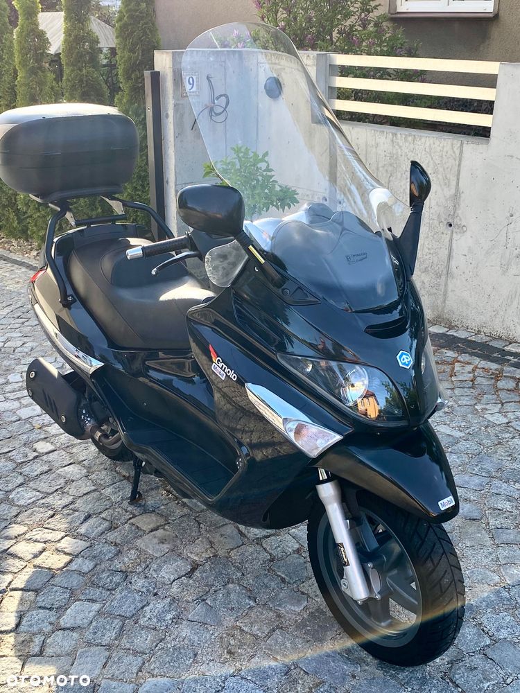 Piaggio Xevo - 2