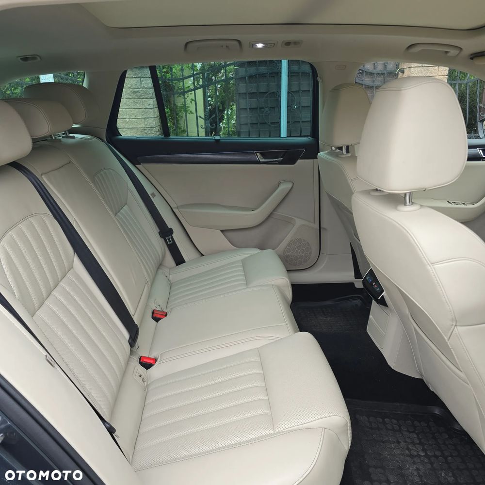 Skoda Superb 2.0 TDI SCR Style DSG - 10