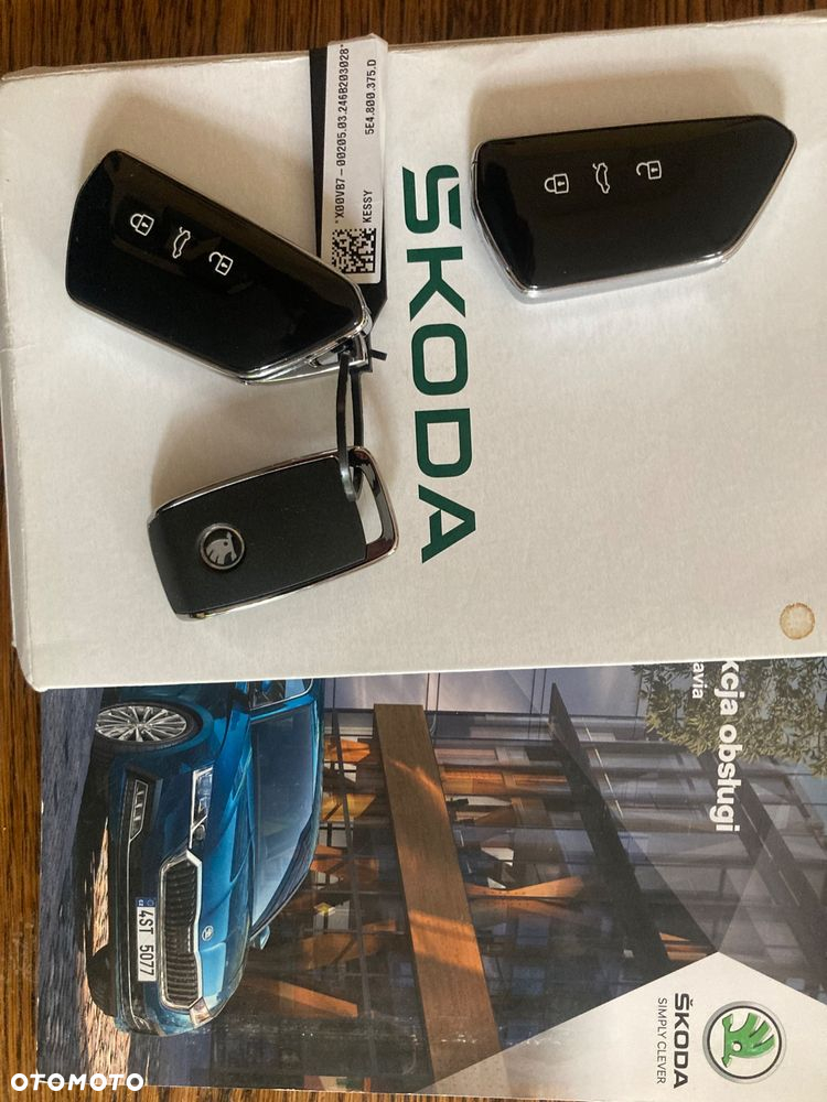Skoda Octavia 2.0 TSI RS DSG - 22