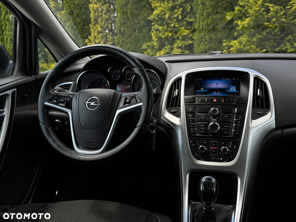 Opel Astra 1.4 Turbo Design Edition - 9