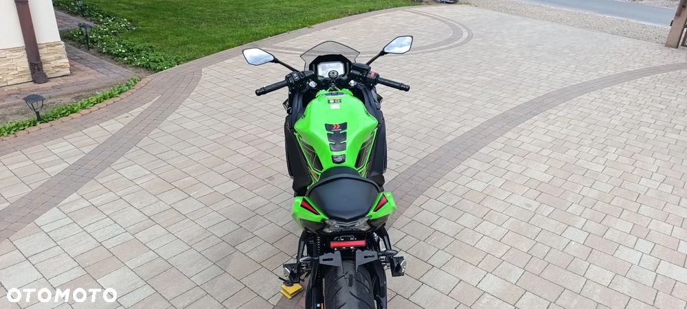 Kawasaki Ninja - 8