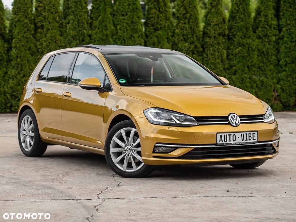 Volkswagen Golf 2.0 TDI BlueMotion Technology Edition - 1