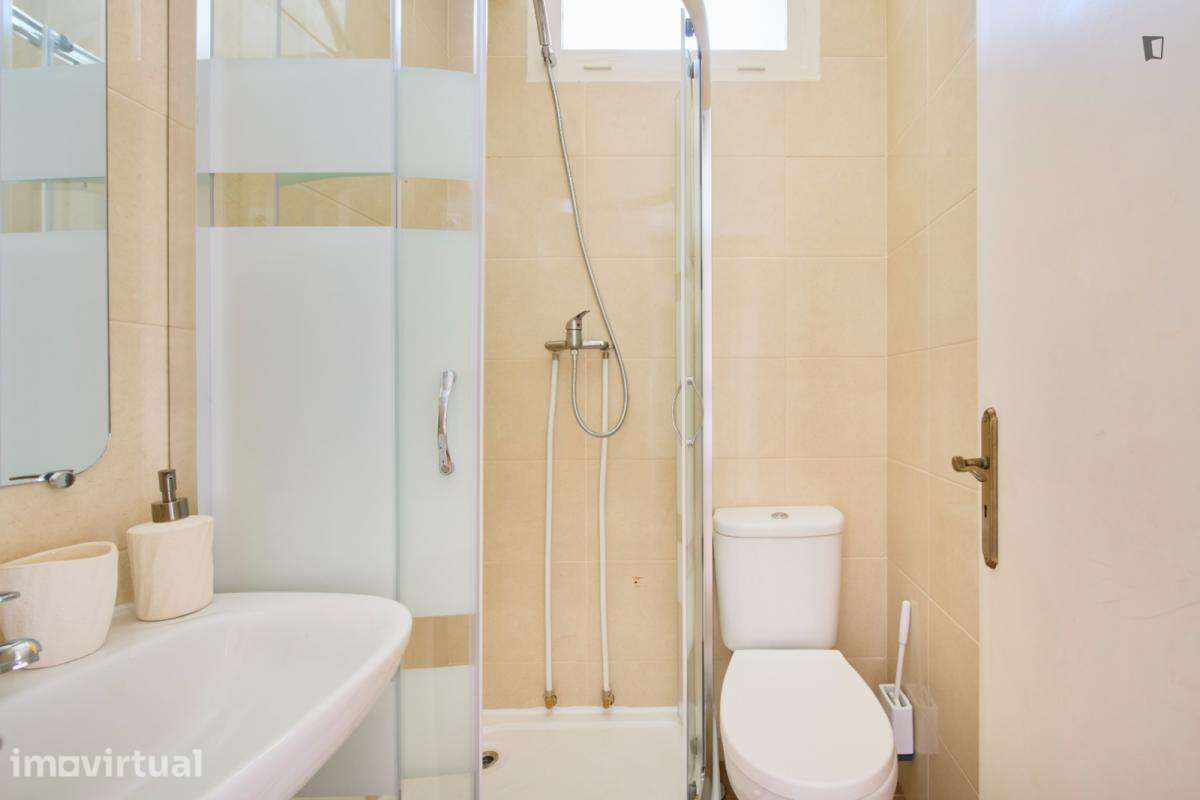 Quarto - localizado em Alvalade Lisbon - Grande imagem: 3/40