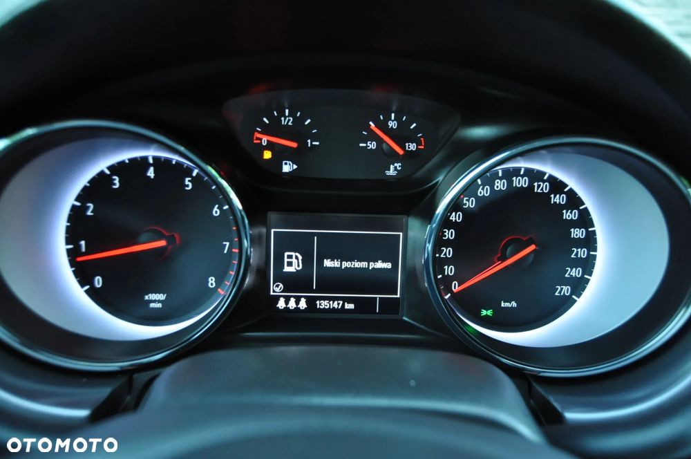 Opel Astra 1.4 T Dynamic S&S - 13