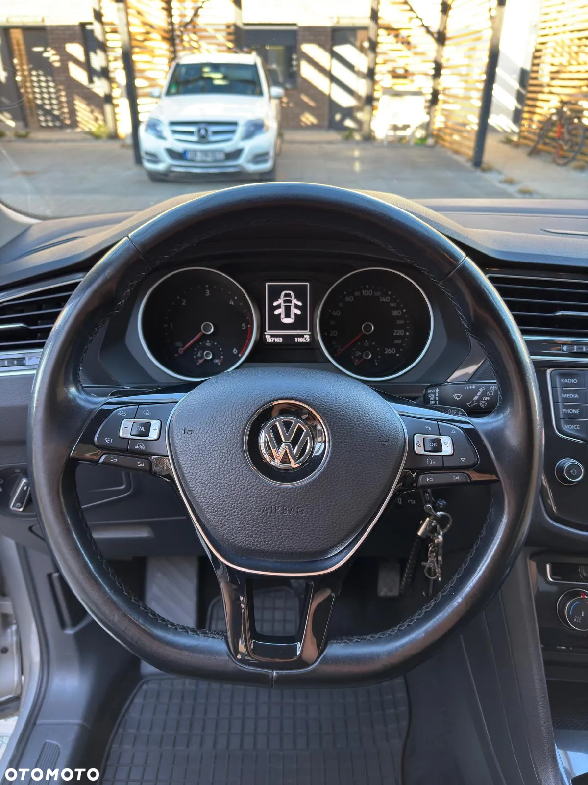 Volkswagen Tiguan - 8