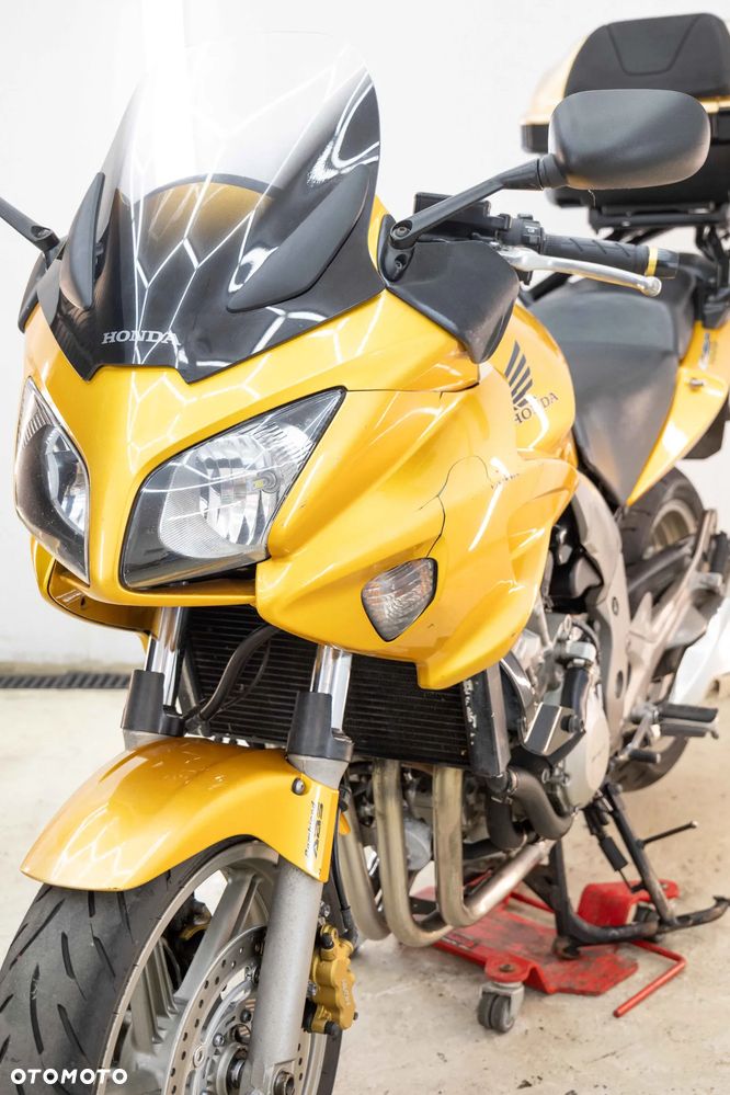 Honda CBF - 10