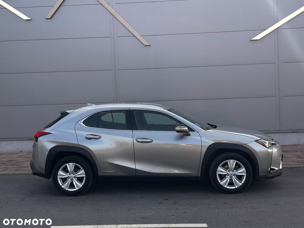 Lexus UX 250h Elegance 2WD - 22