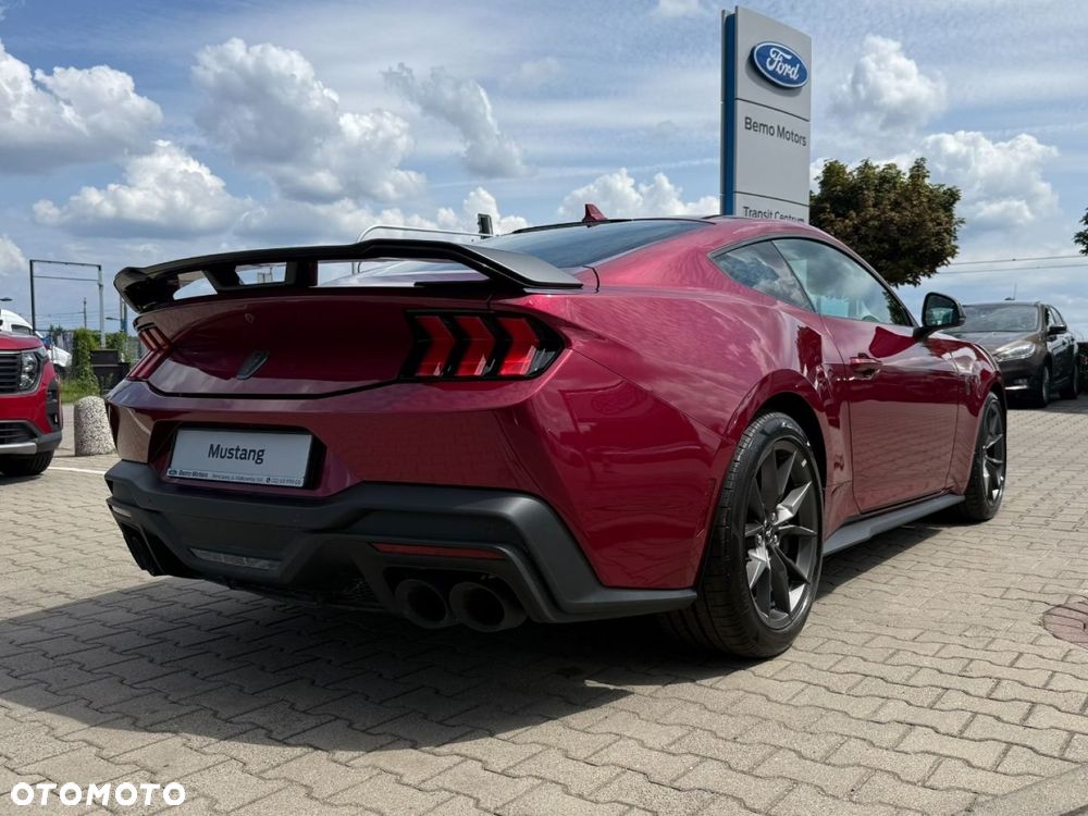 Ford Mustang - 8