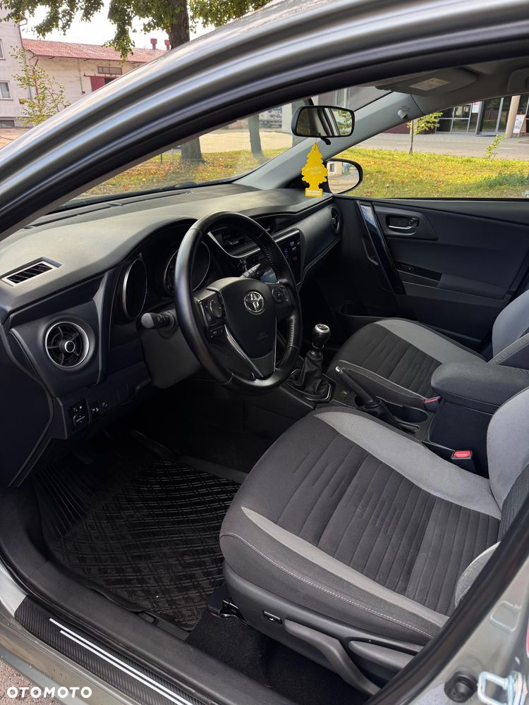 Toyota Auris 1.6 Valvematic Comfort - 18