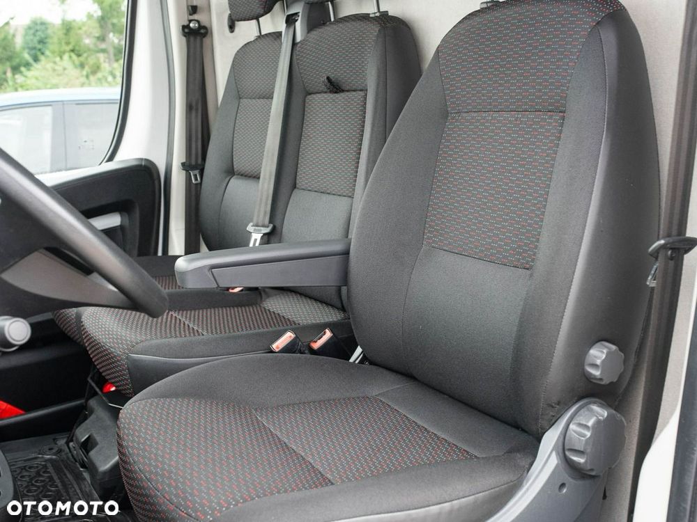 Opel Movano - 12