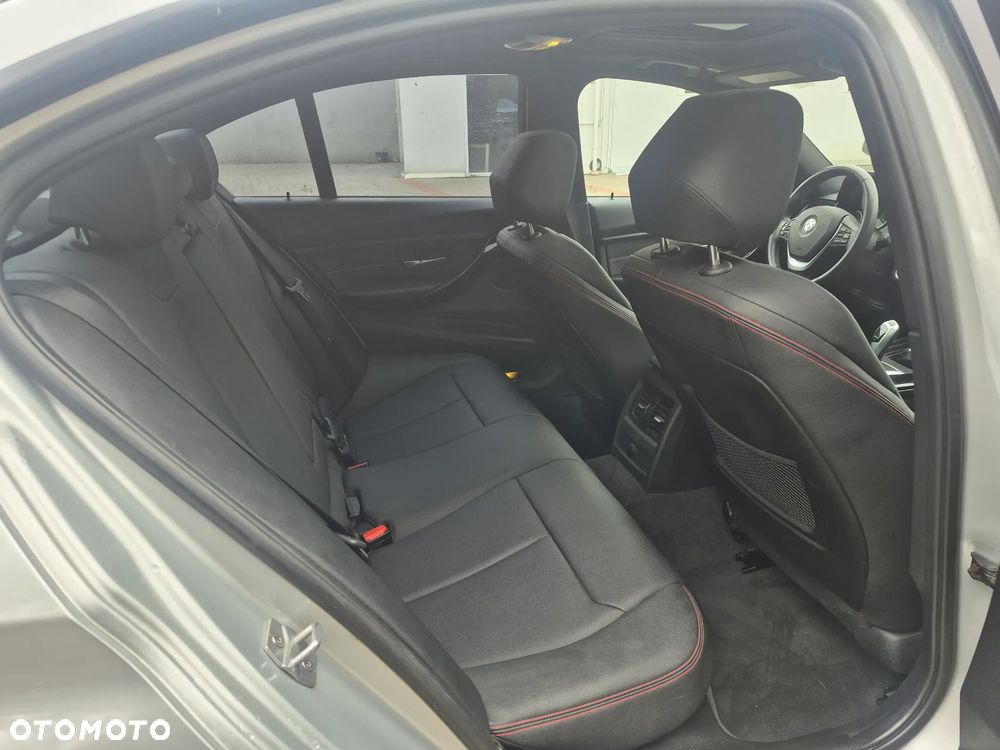 BMW Seria 3 - 18
