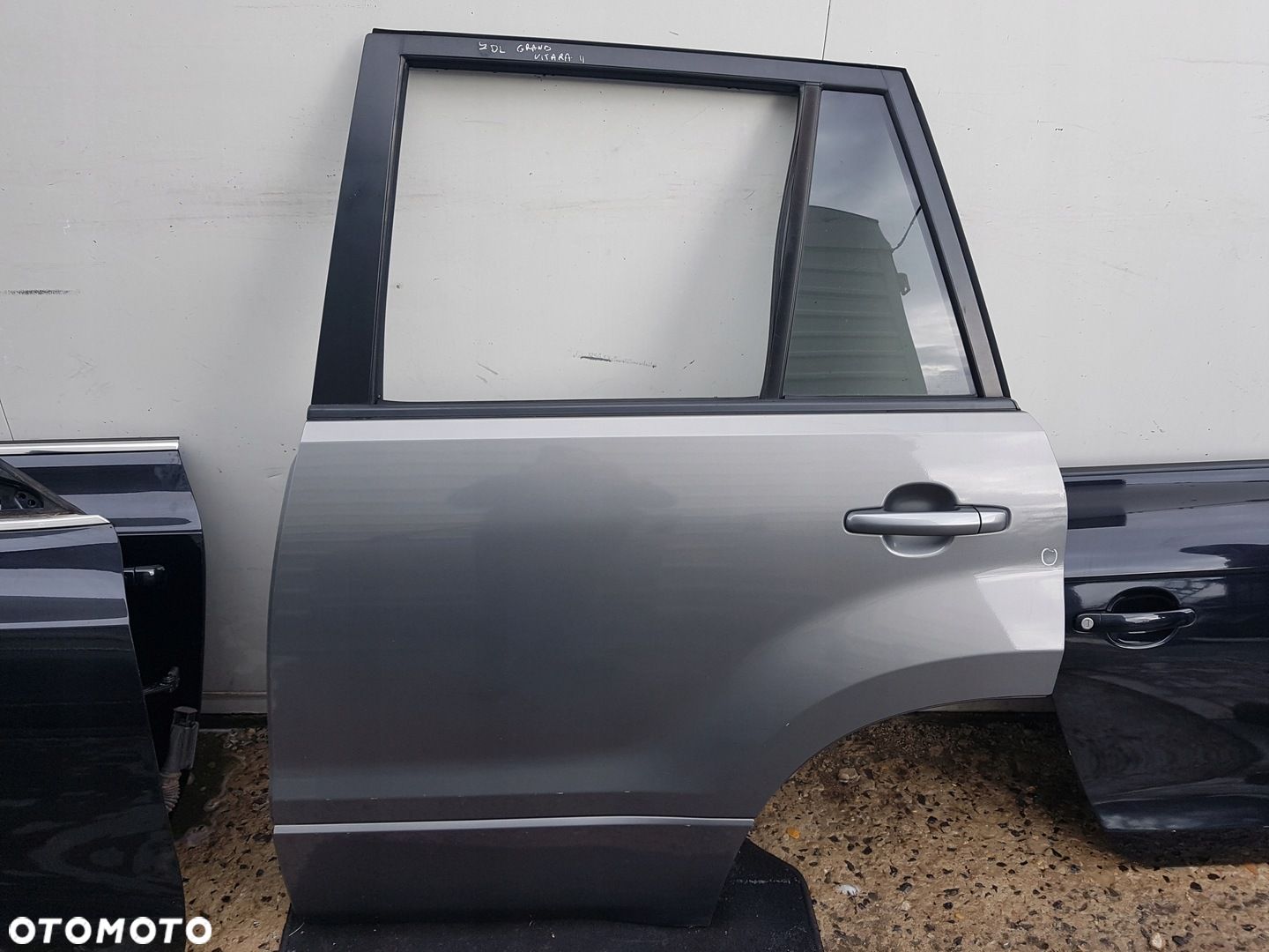 SUZUKI GRAND VITARA 2 II 05-10 DRZWI LEWE TYŁ ZDL - 1