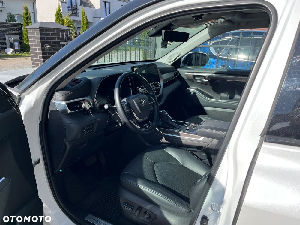 Toyota Highlander 2.5 Hybrid Executive - 21