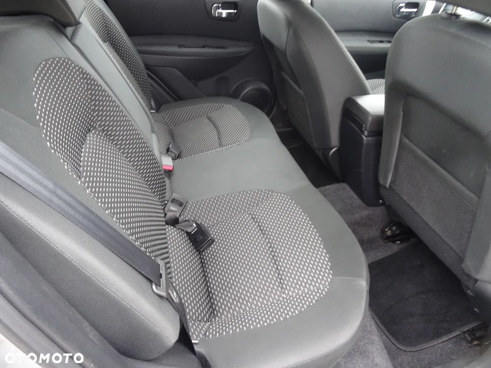 Nissan Qashqai 2.0 CVT 360 - 12