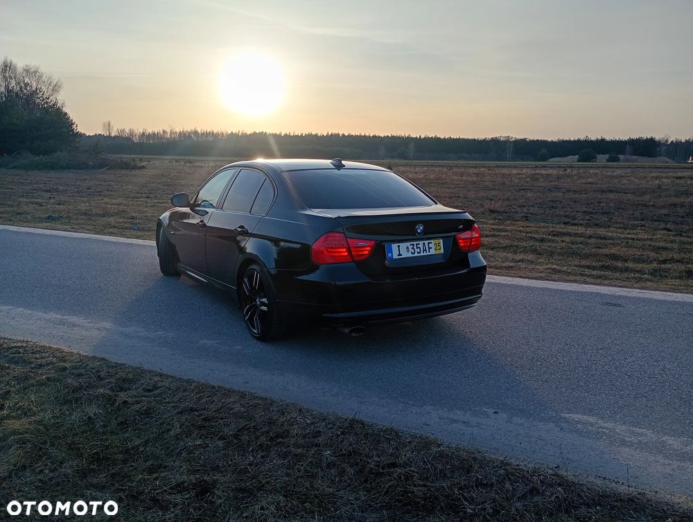 BMW Seria 3 320i Edition Exclusive - 3