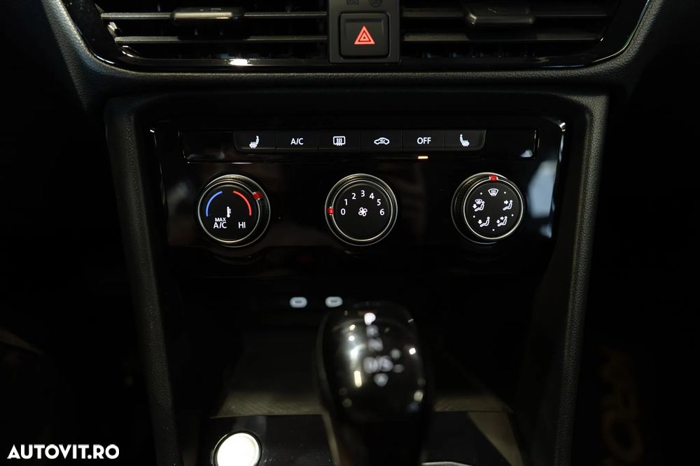 Volkswagen Taos - 16