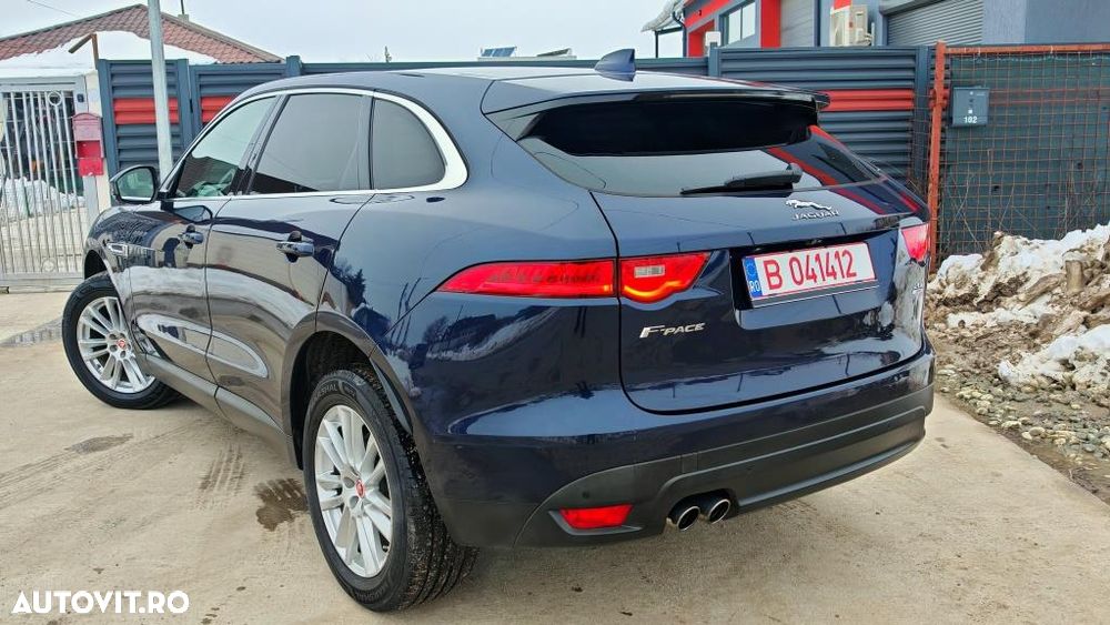Jaguar F-Pace - 3