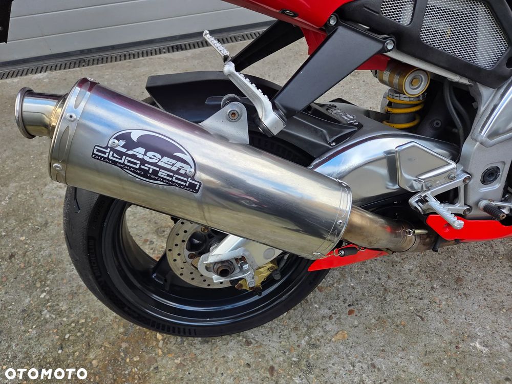Aprilia RSV - 21