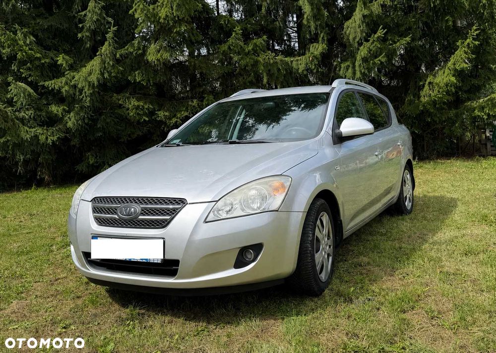 Kia Ceed - 1