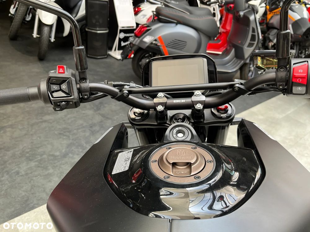 Husqvarna Svartpilen - 9