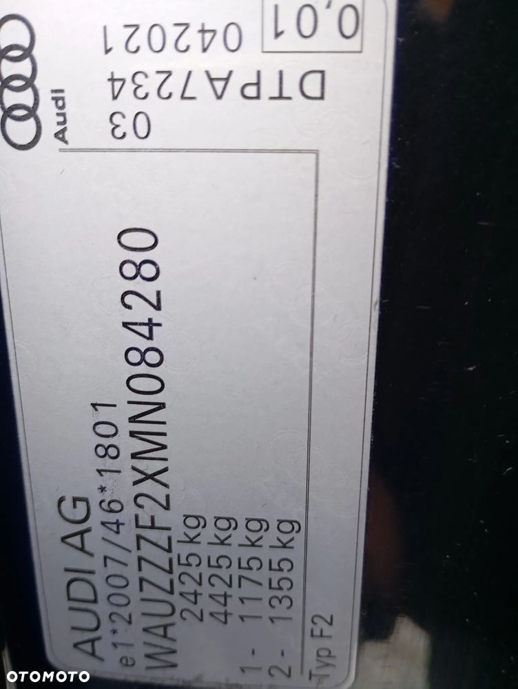 Audi A6 Avant 40 TDI quattro S tronic design - 33