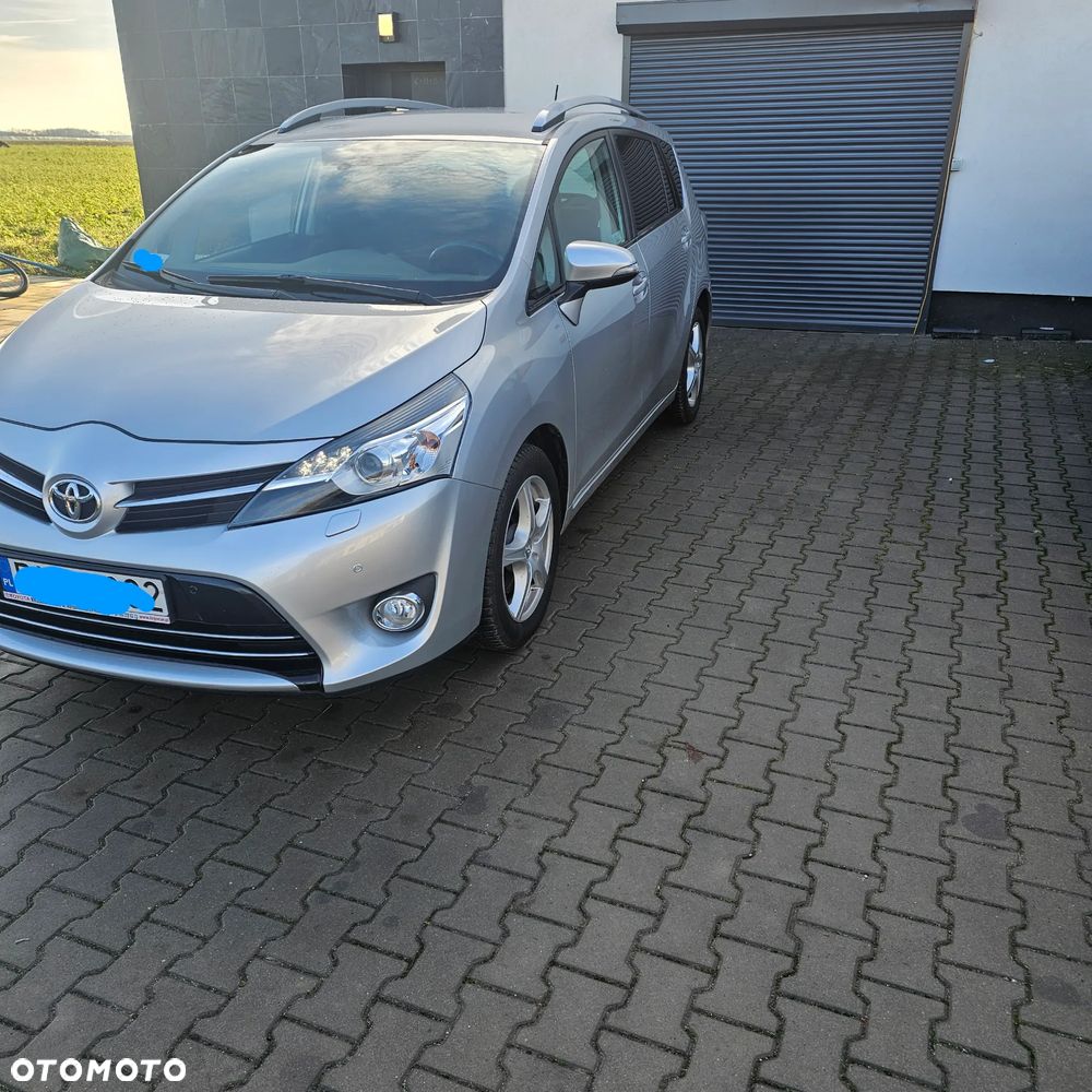 Toyota Verso 1.8 Premium 7os - 3