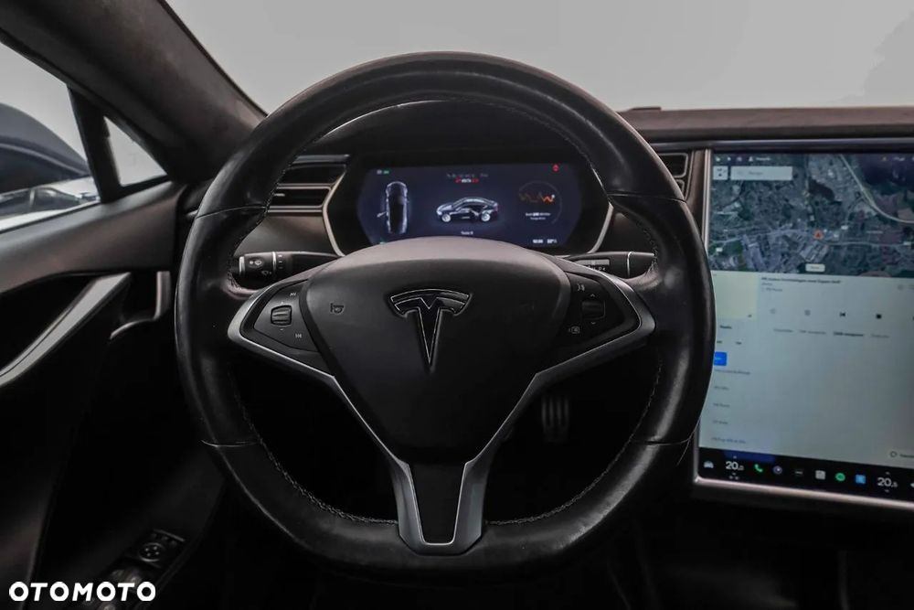 Tesla Model S D Performance - 16