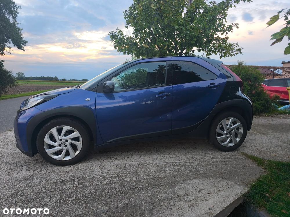 Toyota Aygo X 1.0 VVT-i Executive CVT - 4