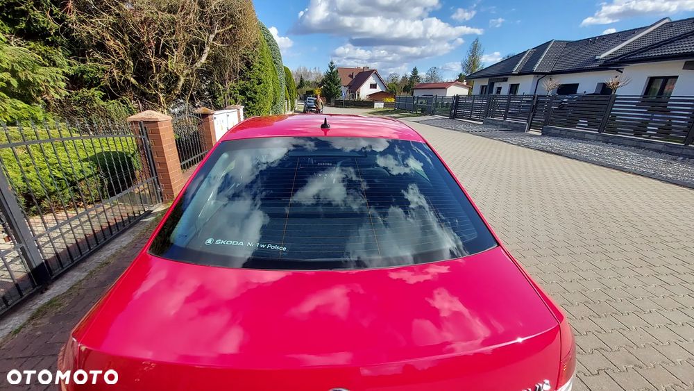 Skoda Octavia 2.0 TDI Style DSG - 11