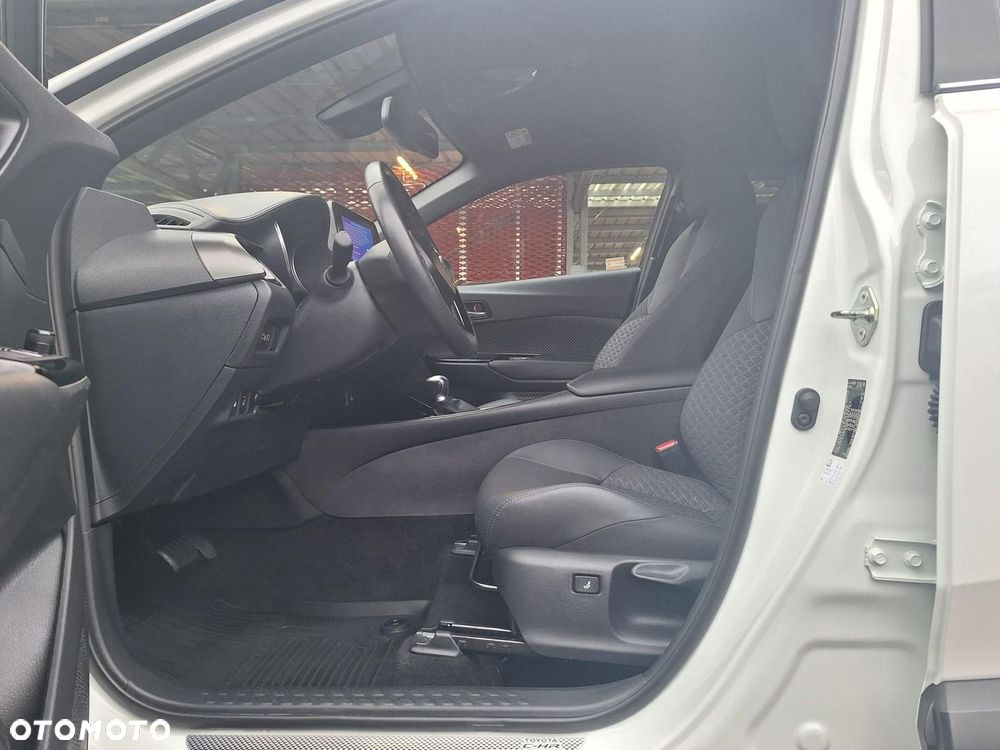 Toyota C-HR 2.0 Hybrid Style - 10